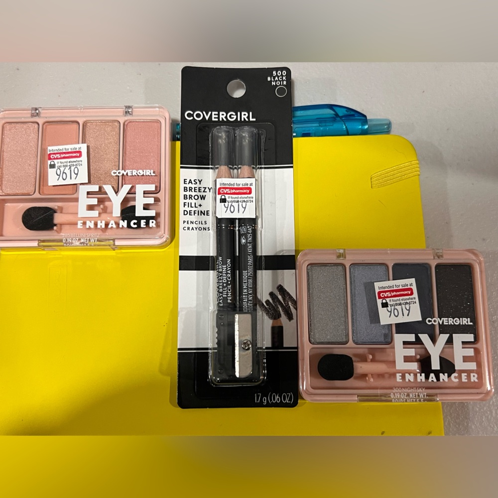 2 Cover Girl 4-kit eye enhancers, Bellini spritz & night sky, 1 eyeliner bundle